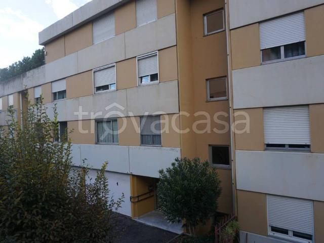 Attico in affitto a Campasso, Serra Riccò