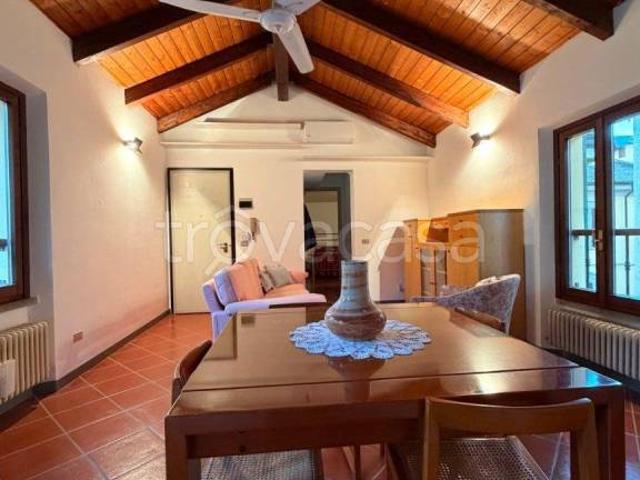 Attico in affitto a Duomo, Re