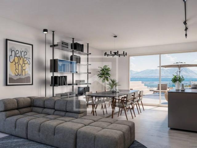 Attico in vendita a Desenzano Del Garda, Brescia