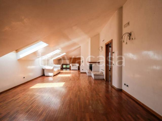 Attico in vendita a Dueville, Vicenza