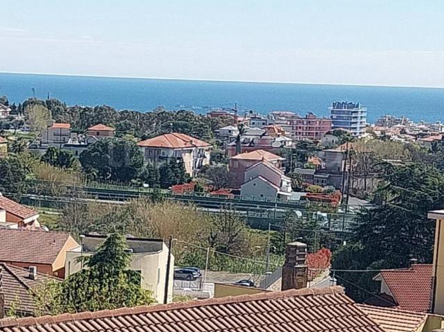 Attico in vendita a Loano, Liguria
