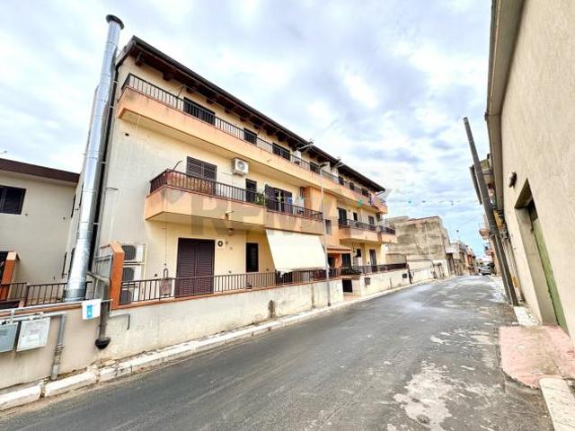 Attico in vendita a Mazzarrone, Sicilia