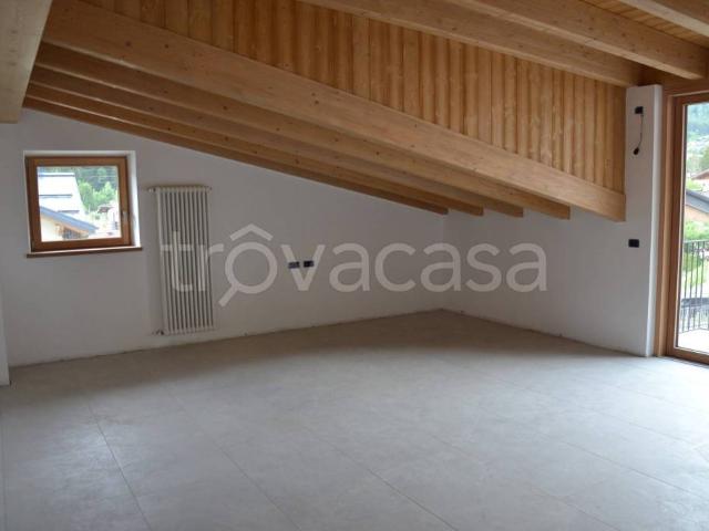 Attico in vendita a Comunità della Valle di Sole, Pellizzano
