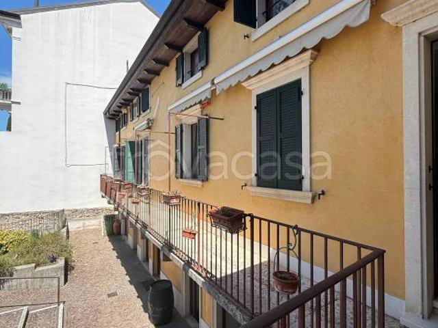 Attico in vendita a Peschiera Del Garda, Veneto