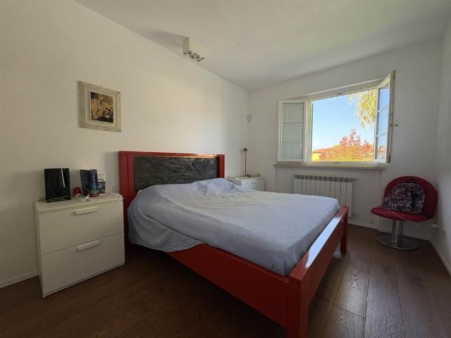 Attico in vendita a Marina di Pietrasanta, Pietrasanta