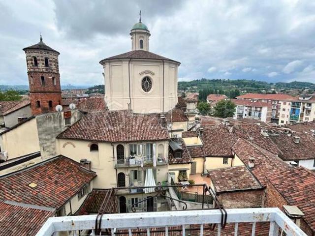Attico in vendita a Rione Cattedrale, Piemonte