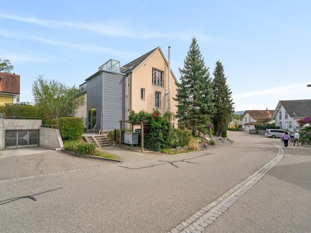Attikawohnung kaufen in Hombrechtikon, Zürich