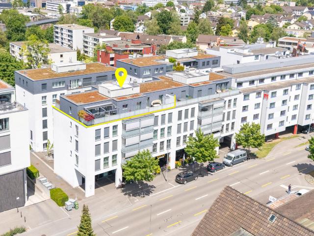 Attikawohnung kaufen in Opfikon, Zürich