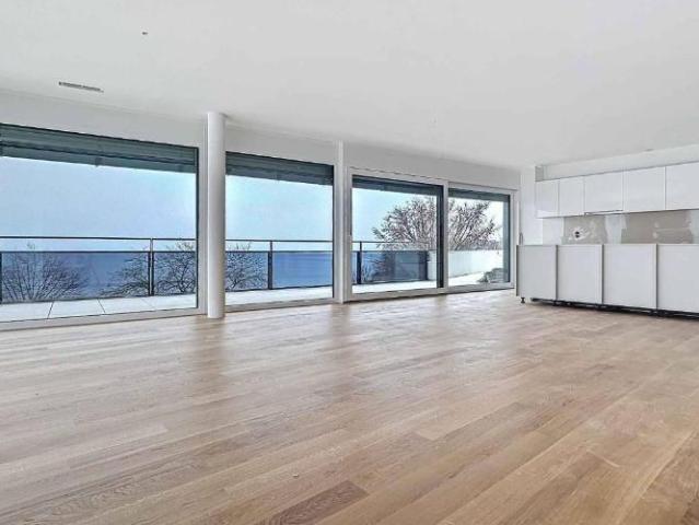Wohnung kaufen in Rolle, Waadt