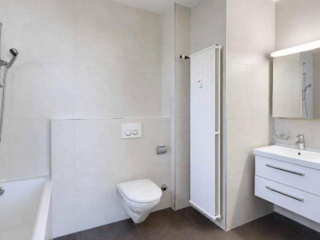 Wohnung kaufen in Pully, Waadt