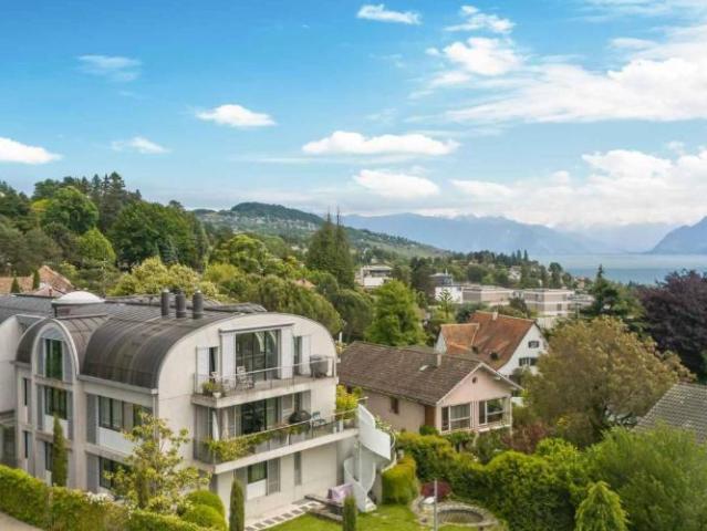 Wohnung kaufen in Pully, Waadt