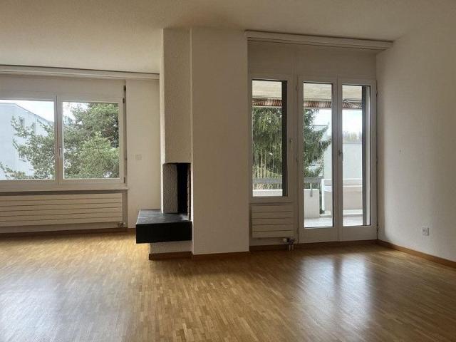 Apartment mieten in Einigen, Zürich
