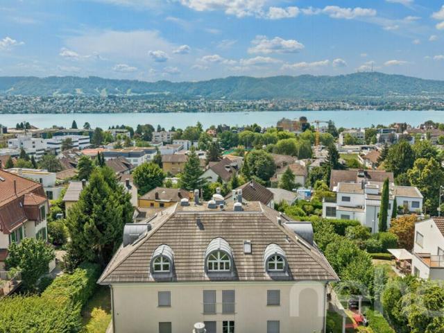 Attikawohnung kaufen in Zollikon, Zürich