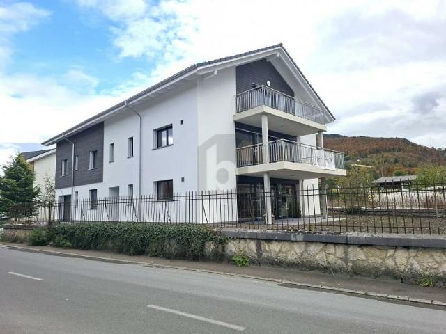Attikawohnung mieten in Courrendlin, Jura
