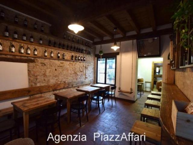 Locale Commerciale in vendita a Quartiere Sant'Anna, Piove Di Sacco