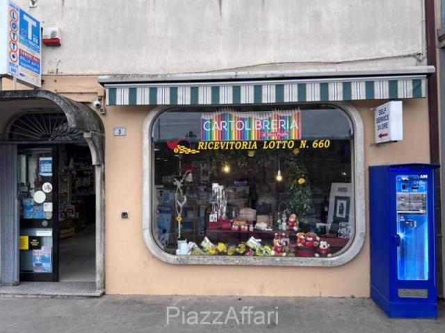 Locale Commerciale in vendita a Pontelongo, Veneto