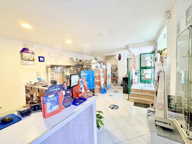 Locale Commerciale in vendita a Roma Capitale, Lazio