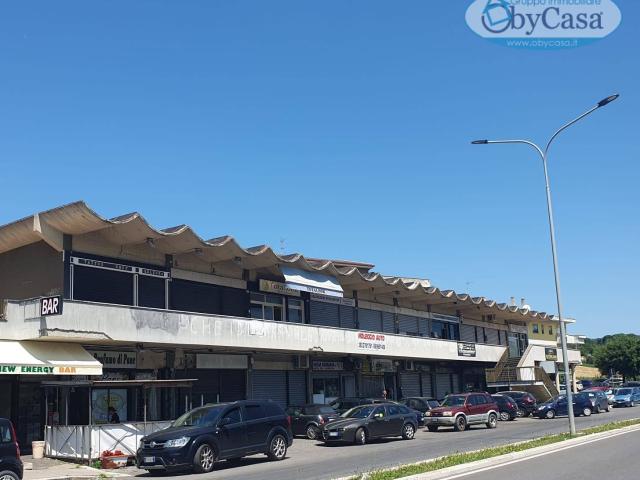 Locale Commerciale in affitto a Roma Capitale, Lazio