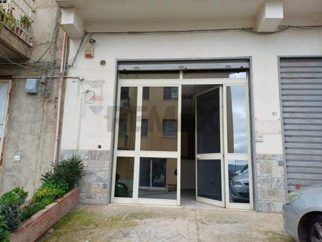Locale Commerciale in affitto a Favara, Sicilia
