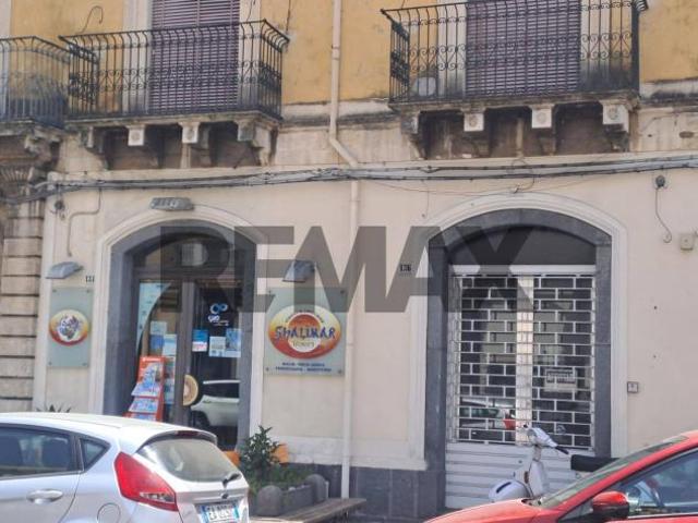 Locale Commerciale in affitto a Giarre, Sicilia