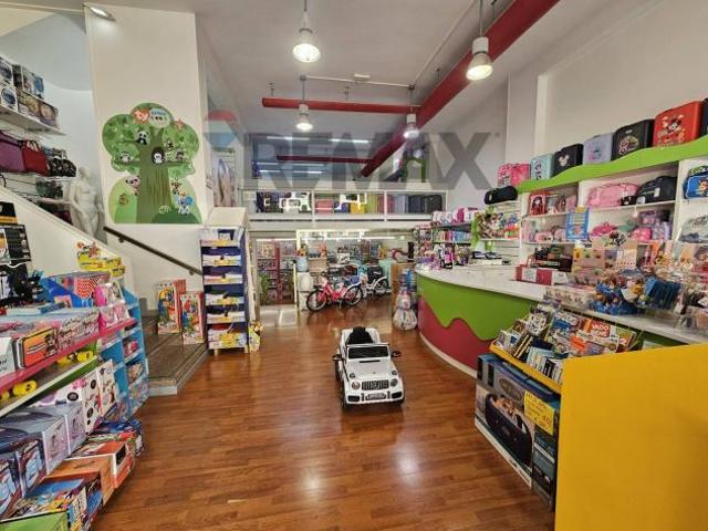 Locale Commerciale in vendita a Pozzallo, Sicilia