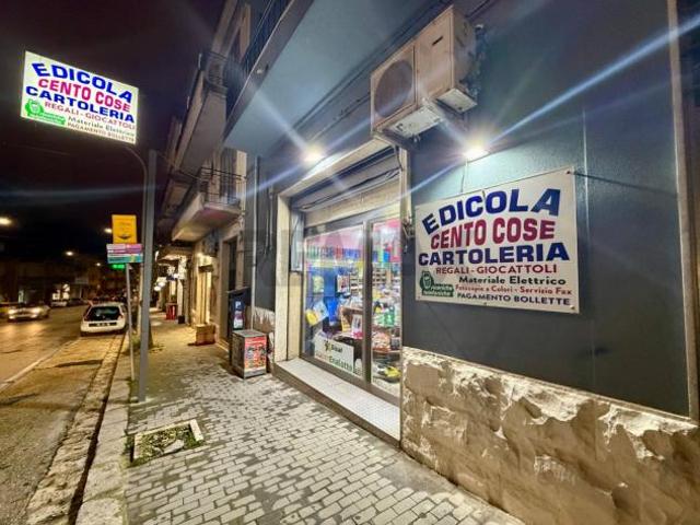 Locale Commerciale in vendita a Ragusa, Sicilia