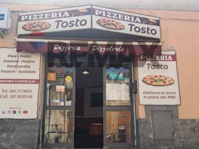 Locale Commerciale in vendita a Trappeto, San Giovanni La Punta