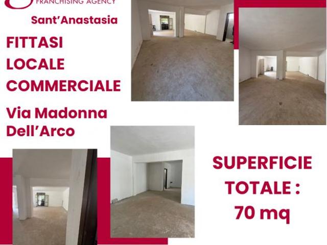 Locale Commerciale in affitto a Sant'anastasia, Campania