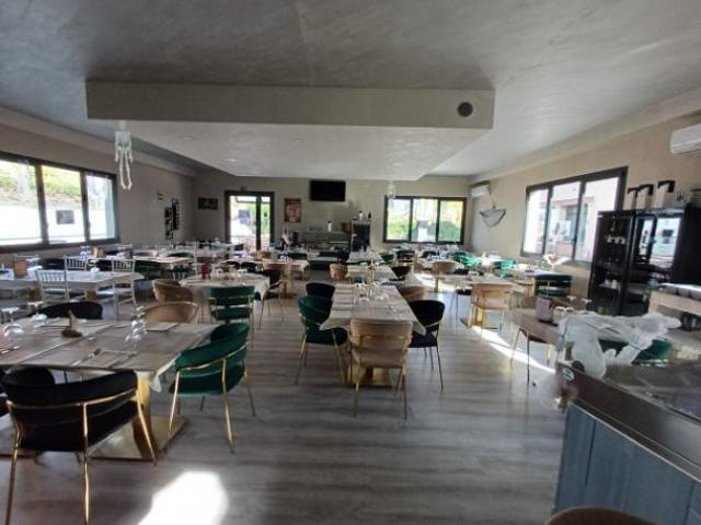 Locale Commerciale in vendita a Unione Comuni Modenesi Area Nord, Cavezzo
