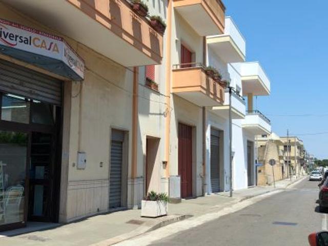 Locale Commerciale in vendita a Puglia, Lecce