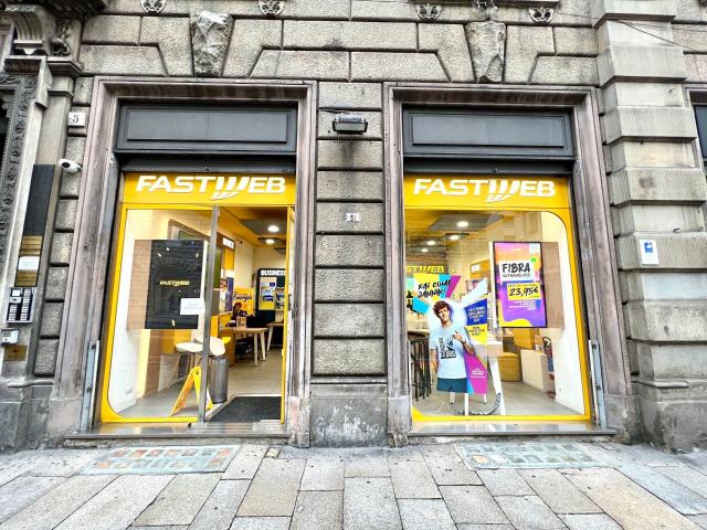 Locale Commerciale in vendita a Genova