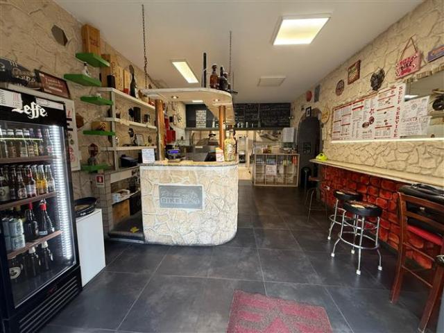 Locale Commerciale in vendita a Quartiere 1, Firenze