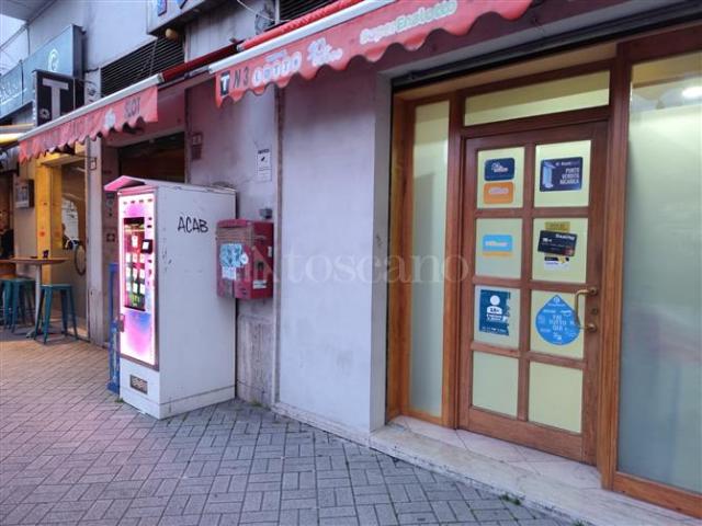Locale Commerciale in vendita a San Silvestro, Cassino