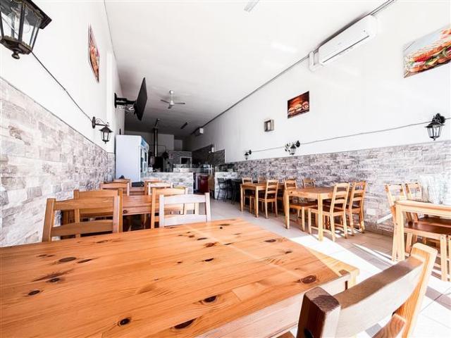 Locale Commerciale in vendita a Sa Minda Noa, San Pantaleo