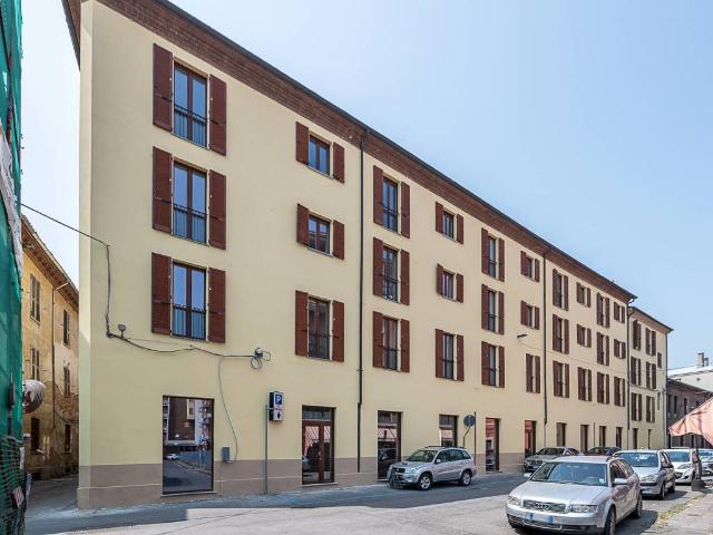 Locale Commerciale in vendita a Piemonte, Alessandria