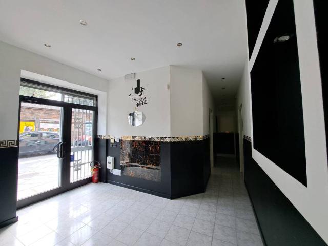 Locale Commerciale in vendita a Piemonte, Alessandria