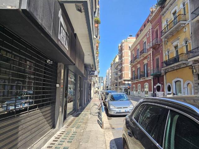 Locale Commerciale in vendita a Murat, Puglia