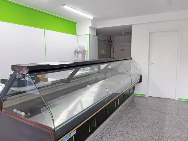 Locale Commerciale in vendita a Fonsarda, Cagliari