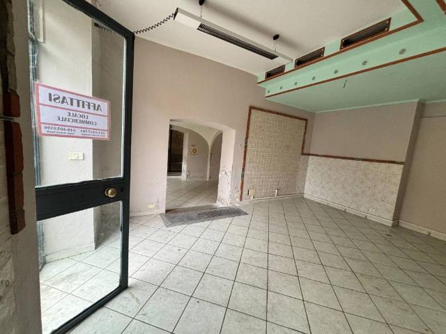 Locale Commerciale in vendita a Piemonte, Asti