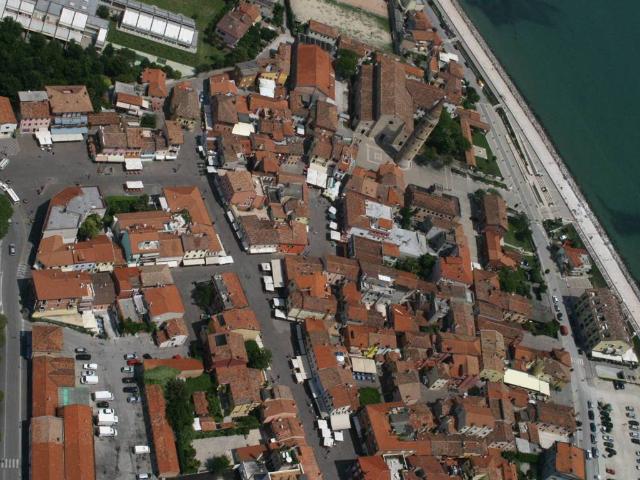 Locale Commerciale in vendita a Caorle, Veneto