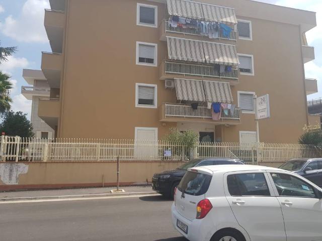 Locale Commerciale in vendita a Cesa, Campania