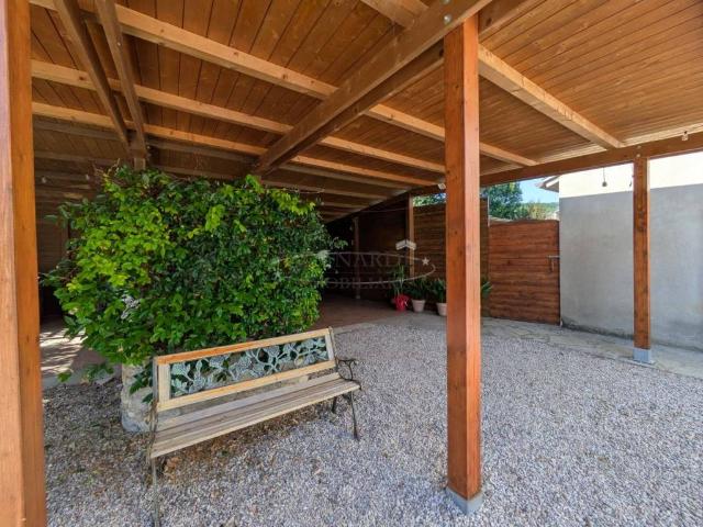 Locale Commerciale in vendita a San Giustino, Umbria