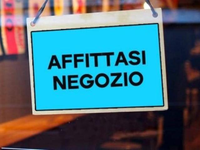 Locale Commerciale in vendita a San Marone, Marche