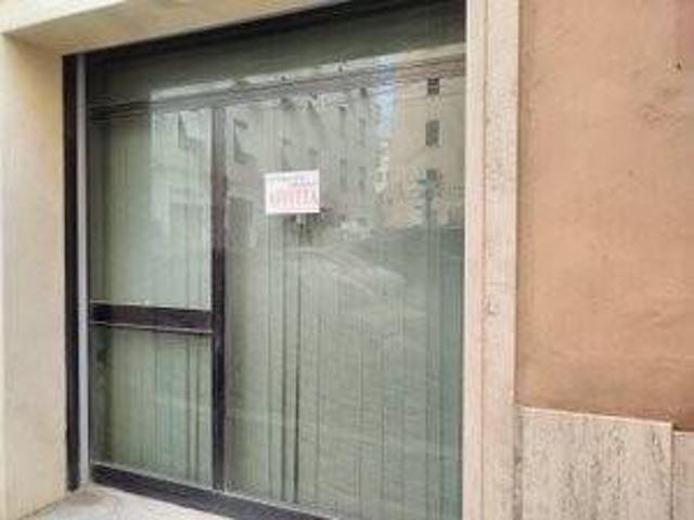 Locale Commerciale in vendita a Borgo Odescalchi, Roma Capitale