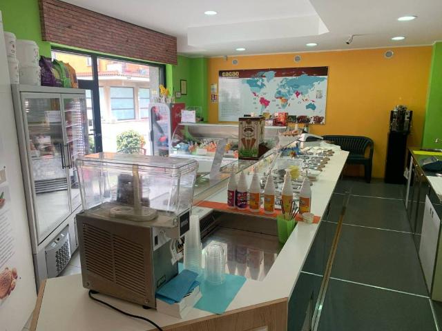 Locale Commerciale in vendita a Mariano al Brembo, Dalmine