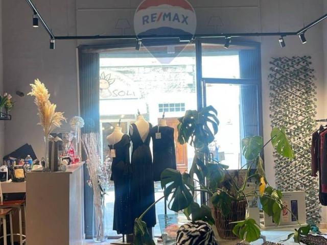 Locale Commerciale in vendita a Serravalle, Empoli