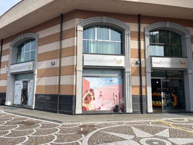 Locale Commerciale in vendita a Fisciano, Campania