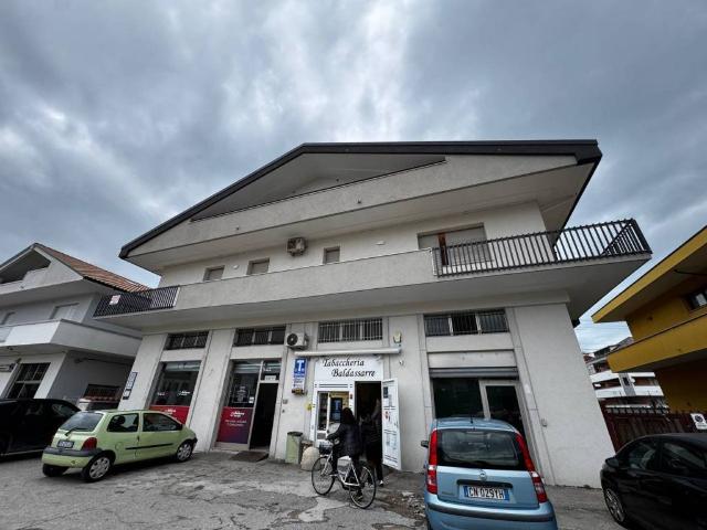 Locale Commerciale in vendita a Francavilla Al Mare, Abruzzo