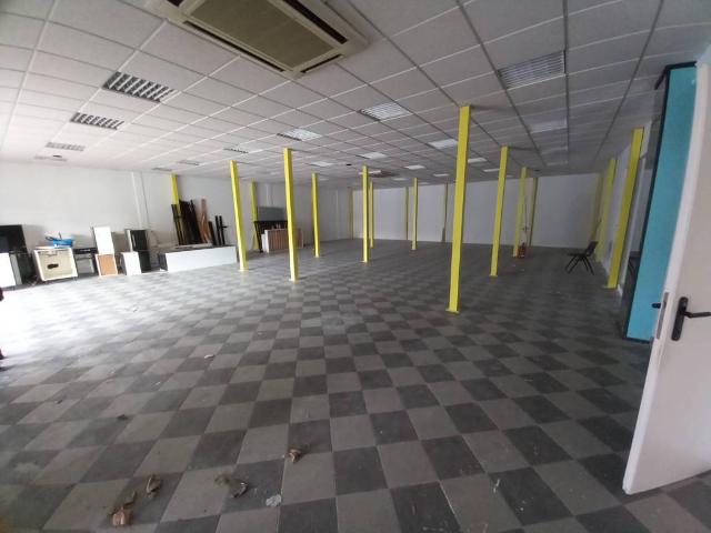 Locale Commerciale in vendita a Unione dei Comuni Circondario dell'Empolese Valdelsa, Fucecchio