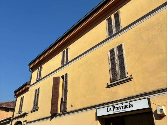 Locale Commerciale in vendita a Binanuova, Lombardia